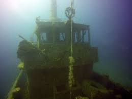 Sunken tugboat the Boris, wreck diving at Mabouya.