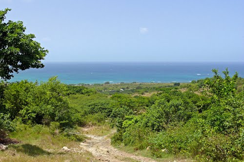 Sixroads path to Sabazan Bay.