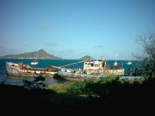 Windward Carriacou and Petit Saint Vincent on the background.